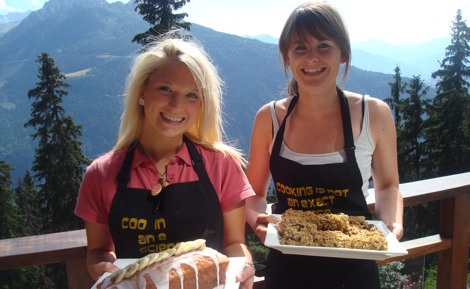 Work in a chalet with your friend or partner