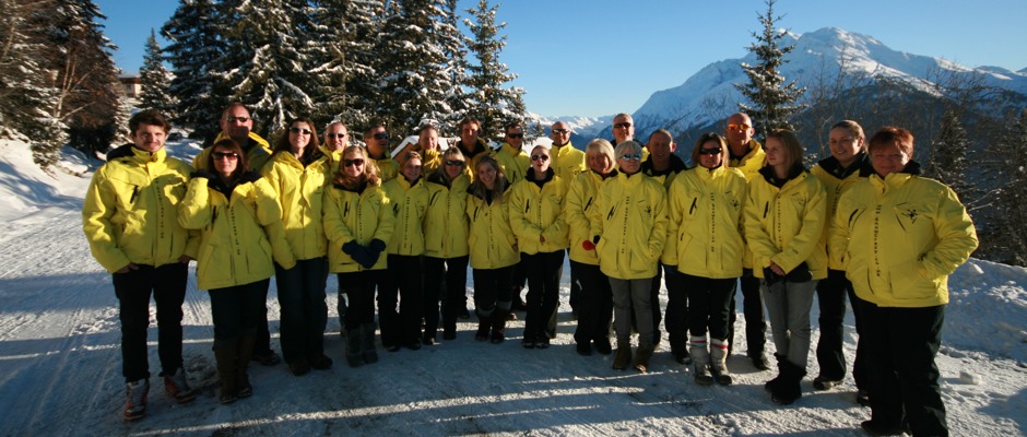 Spend the season looking after guests in a chalet